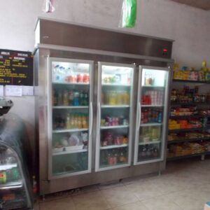 Geladeira Visu auto serviço
