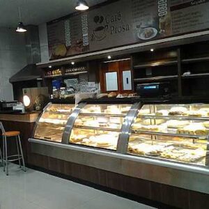 Vitrine  modelo curvo
